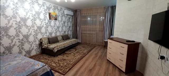 1 ком. квар Часы День Ночь Сутки. (угол Катаева-Ломова)