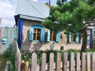 Отдельностоящий дом с водой, 15 соток земли.