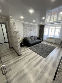 Продам 2х комнатную по пр. Ауэзова