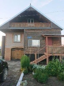 Продам дом мансардный в п. Бадамша