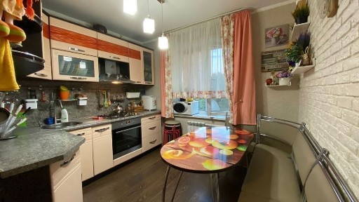 Продам иди обменяю на дом 2х-комнатную квартиру, частично с мебелью.