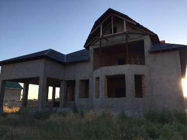 Срочно продам дом в Кызылжар (Куртаев) пл. 300 кв. м., уч. 16 соток