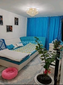 Продам 3 к. кв. в центре