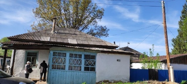 Продам дом: 3 комнаты и кухня