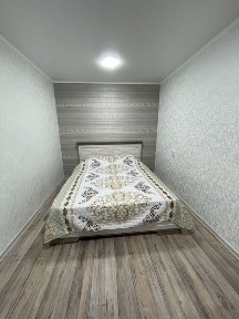 Сдается 1,5 посут пл. Республики Люкс