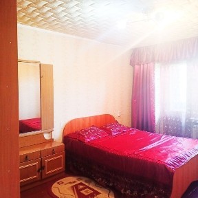 Посуточно 4х комн в центре возле облакимата, кондиционер