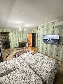 Посуточно 1комнатная квартира в районе Площади