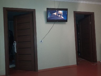 Четырёх комнатная квартира находится в районе кафе Весна