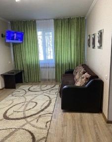 2-х комнатная посуточно по улице Абая.