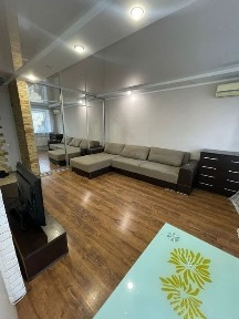 Продам 1 комнатную квартиру район Центр