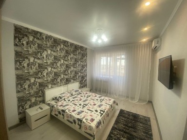 ЖК КОСМОС Сдам 1 комн квартиру