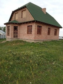 п. Ушконыр, кирпичный дом 110 кв. м.