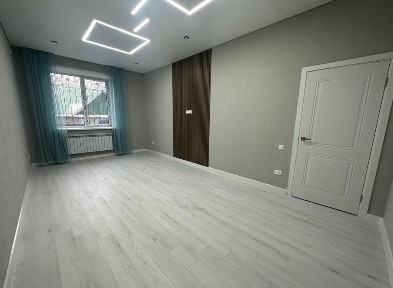 Продам 1 ком кв 53 м2 2023 года в районе центр. рынка