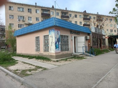 Магазин в центре города Кентау