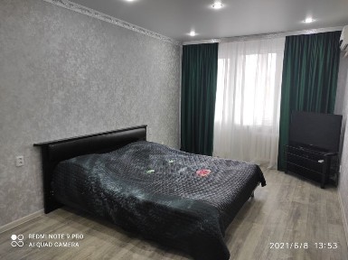 Сдам 1 ком квартиру на длительный срок.