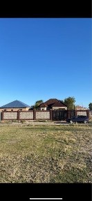 Продам кирпичный дом в ГРОДЕКОВО 10 соток