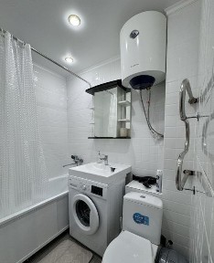 2-х комнатная квартира в центре. Абая