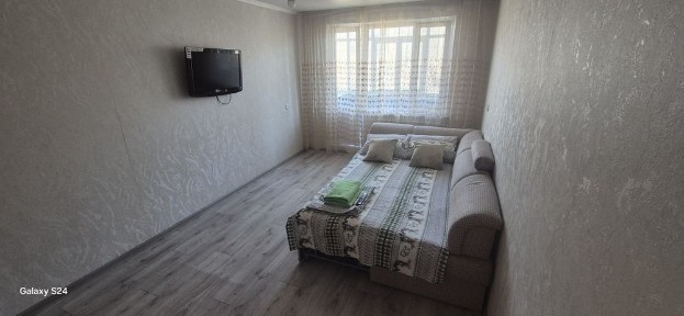 1к. кв. Посуточно и почасам. 5мкр.