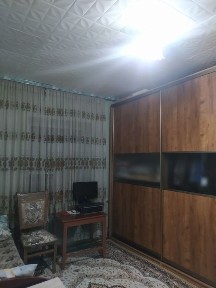 Продам полдома в хорошем районе