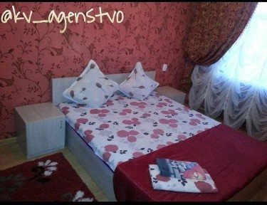 Продам собственную две трёх комнатные кв Сатпаева 10-домв центре 18500