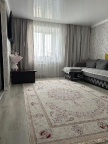 Продам 2 х комн. 9-17, 8 этаж.