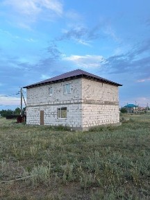Продается не достроенный коттедж
