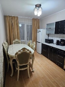 Трёхкомнатная квартира посуточно. Документы.