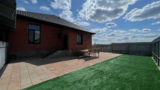 Продам 4х ком. дом на территории санатория 