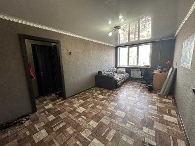 Продам полноценную 1а комнатную квартиру ул. Кунаева 48