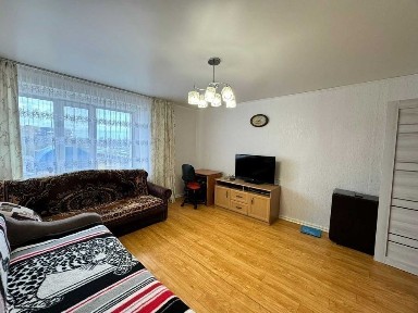 Продаём 4 комн. кв. - ул. Гапеева 7 (30 мкр. )