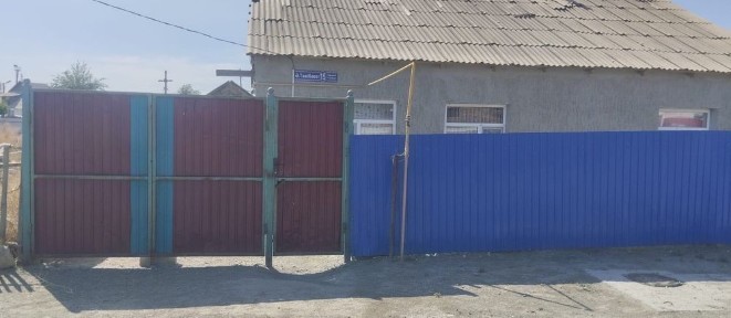 Орталықта 5-бөлмелі үй сатылады