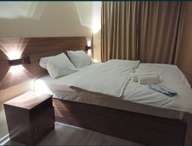 Сдается 1 комнатная в центре. Абая Ташкентская. На ночь 7000