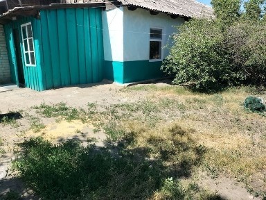 Продам часть дома в центре п. Восточного!