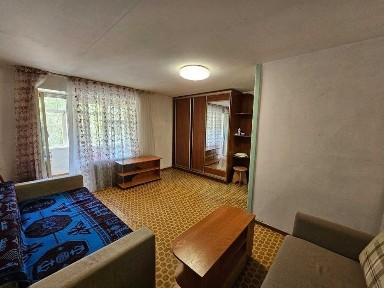 Продам 1/5 ком на стрелке славского 58 2 этаж