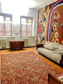 Трехкомнатная квартира в районе ж/д вокзала