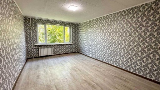 Продам квартиру центр трех 3 комнатная