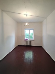 2х комнатная, окна ПВХ, район Бензострой.