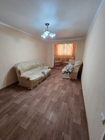 3х комнатная квартира 5 этаж автономное отопление Проспект Абая.