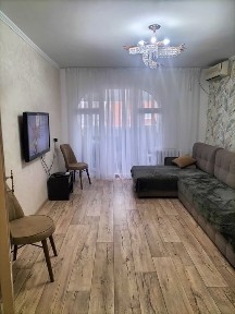 Продам 3-х комнатную квартиру в районе Льва Толстого