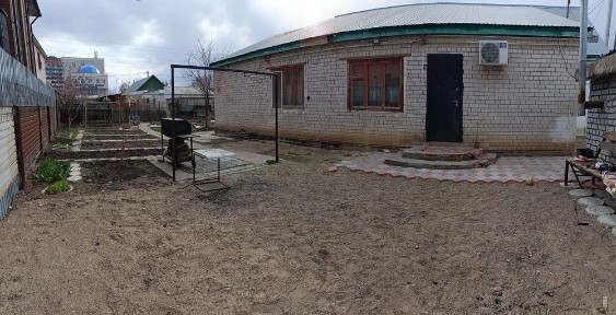 Продам дом. Район сазда 3. Отличная локация