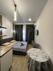 1 комн. кв. посуточно, по часам Зеленая Долина