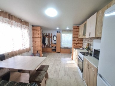 Продам квартиру в Красном яре