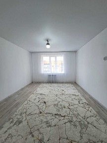 Продаётся 2 комн. квартира, район Детская больница.