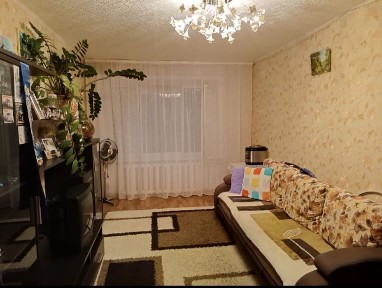 Трёхкомнатная квартира в 10 микрорайоне.