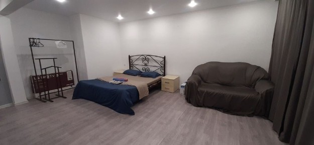 Сдаётся 1 ком. Полулюкс квартира студия посуточно