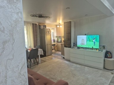 Продам 3-х комнатную квартиру в центре города