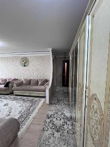 Продам 4-комн квартиру улучшенной планировки по ул. Гапеева