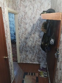 Продам 3 комнатную квартиру 10 мкр-н.