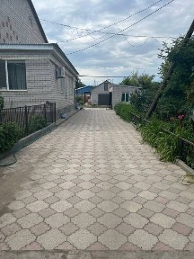 4 комнатная Квартира с приусадебным участком