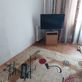 Продам 1-комнатную улучшеную квартиру